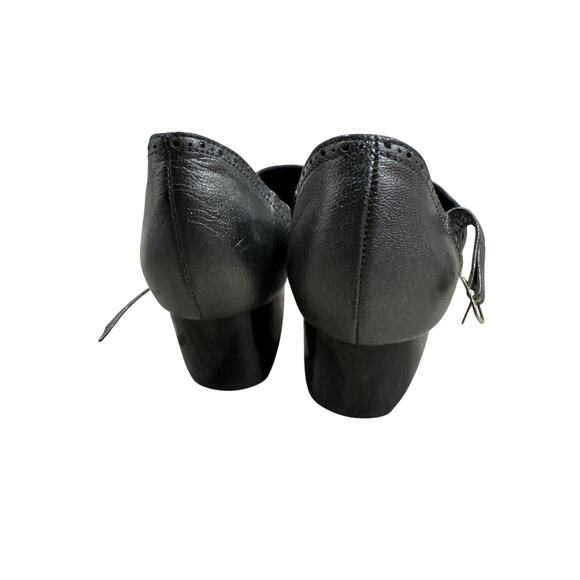 Women's Gray Low Heel Closed Toe Ankle Strap Shoes - Size: 8 1/2 - Picture 4 of 6